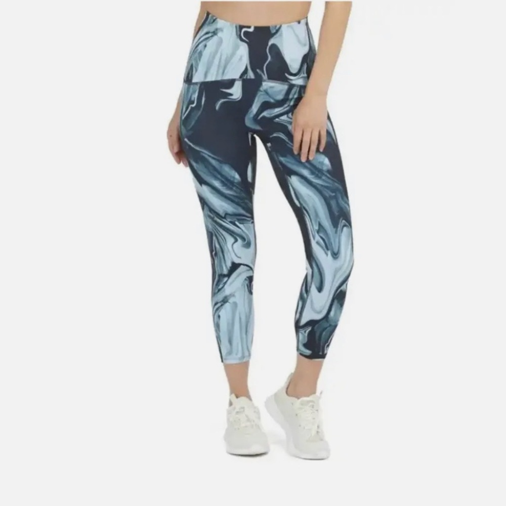 NEW Spanx Booty Boost 7/8 Leggings